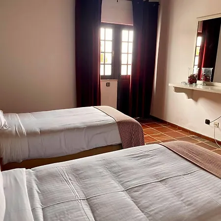 Rural A Coutada - Peniche アトウギア・ダ・バレイア